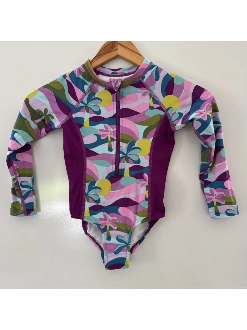 Garnet Hill Girls Wave Rider One Piece Size 5 Rashguard Swimsuit Multi Half Zip